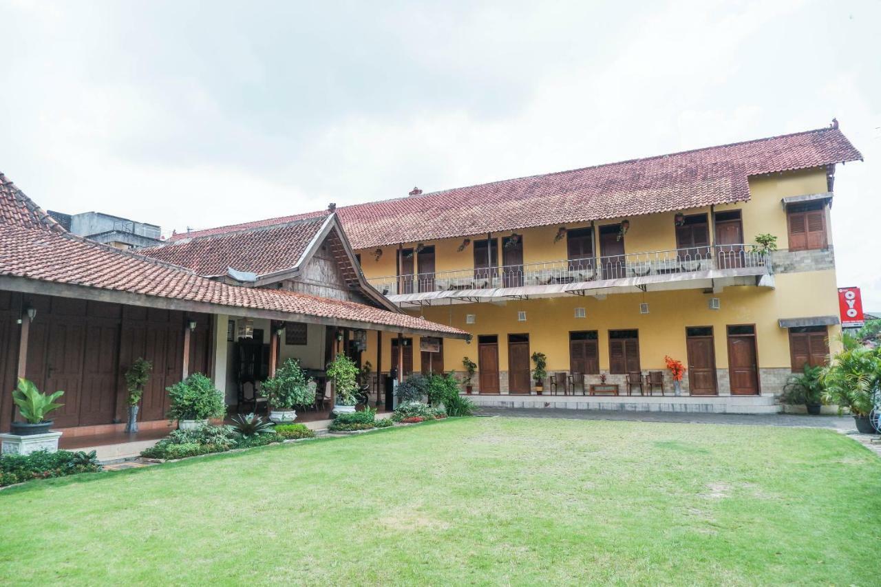 Oyo 405 Wisma Yosoputro Tanjungtirto Eksteriør billede